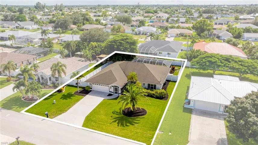 132 SE 19th  TER, Cape Coral, FL 33990