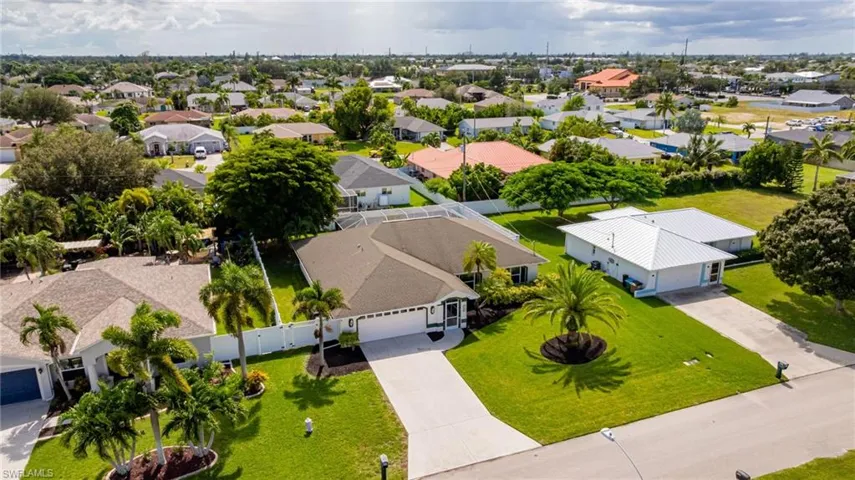 132 SE 19th  TER, Cape Coral, FL 33990