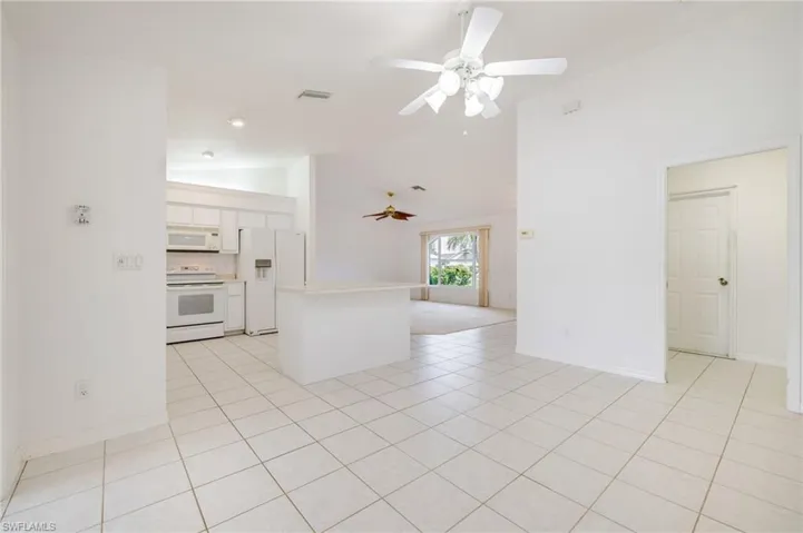 132 SE 19th  TER, Cape Coral, FL 33990