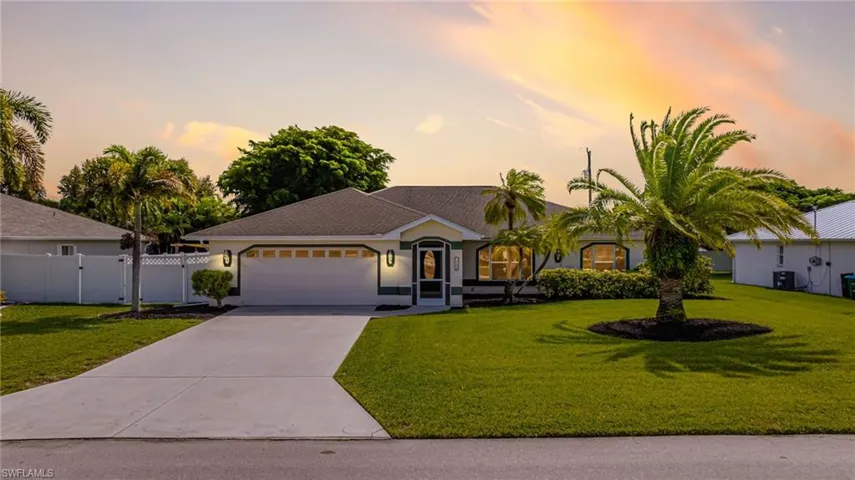 132 SE 19th  TER, Cape Coral, FL 33990