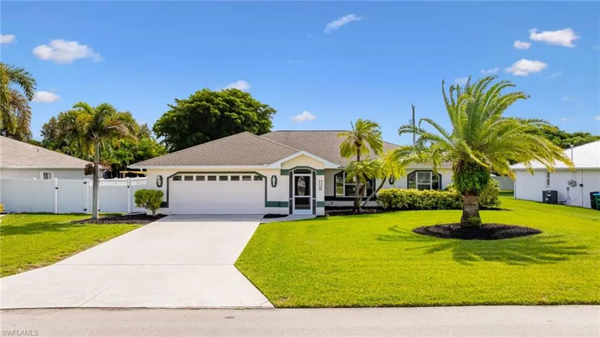 132 SE 19th  TER, Cape Coral, FL 33990