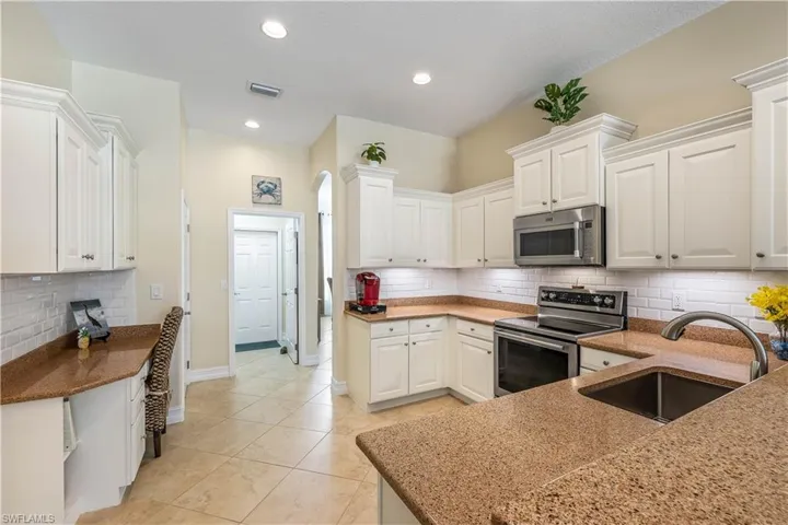 9663  Blue Stone  CIR, Fort Myers, FL 33913