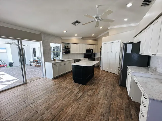 2506 SW 22nd  PL, Cape Coral, FL 33914