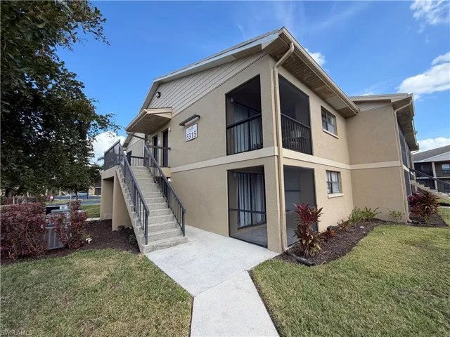 5315  Summerlin  RD, Fort Myers, FL 33919