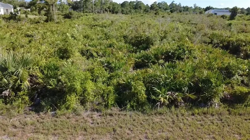15 13th St, Lehigh Acres, Florida 33972