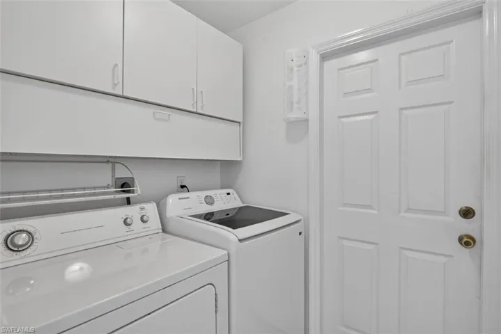 827 Sw 29th Ter, Cape Coral, Florida 33914