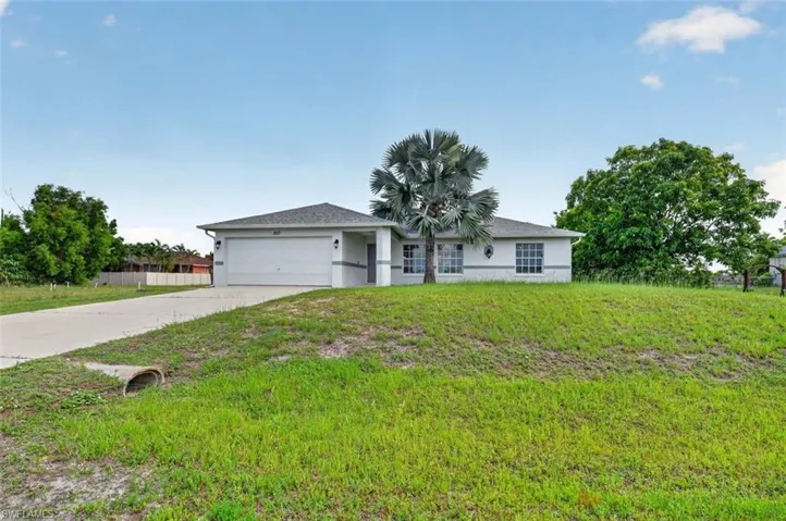 827 Sw 29th Ter, Cape Coral, Florida 33914