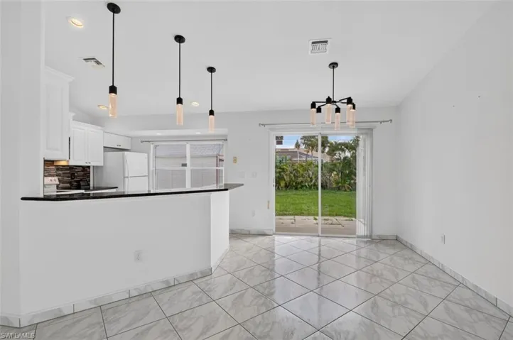 827 Sw 29th Ter, Cape Coral, Florida 33914