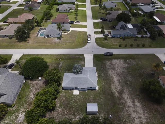 827 Sw 29th Ter, Cape Coral, Florida 33914