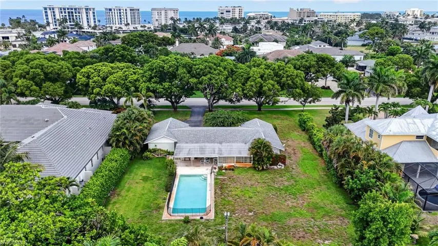1608 Crayton Rd, Naples, Florida 34102