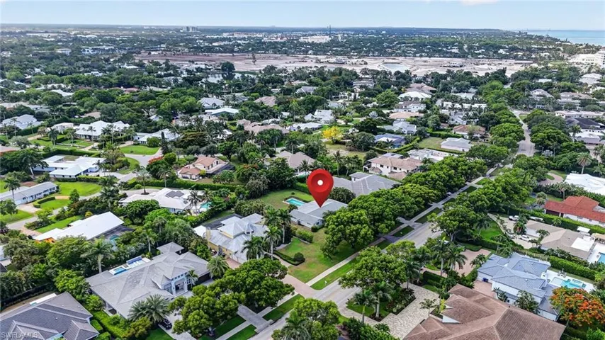 1608 Crayton Rd, Naples, Florida 34102