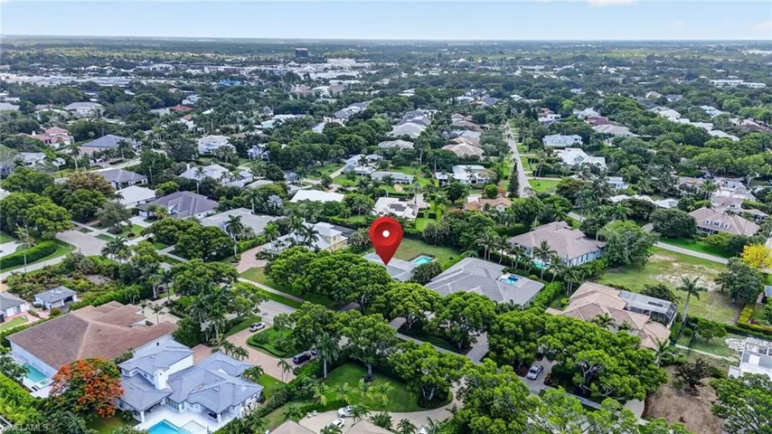1608 Crayton Rd, Naples, Florida 34102