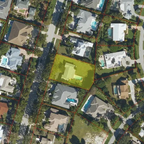 1608 Crayton Rd, Naples, Florida 34102