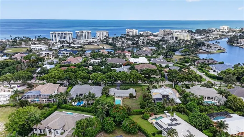 1608 Crayton Rd, Naples, Florida 34102