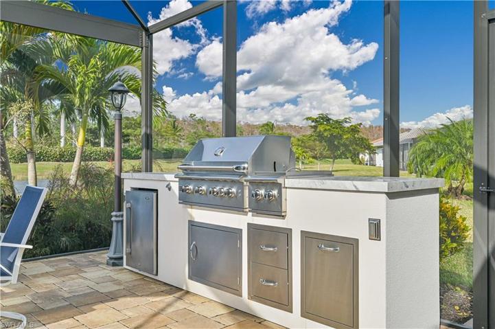 Stainless Steel Outdoor Kitchen