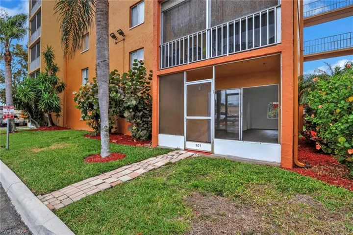 2366  E. Mall Dr  , Fort Myers, FL 33901