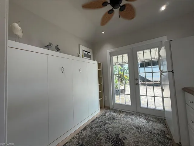 5651 Maplewood Ct, Fort Myers, Florida 33905