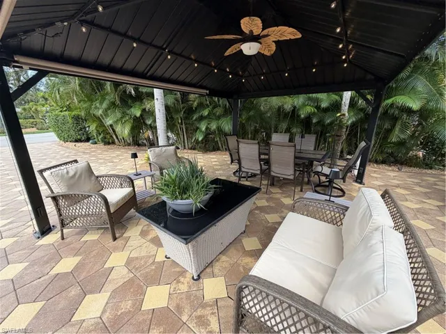 5651 Maplewood Ct, Fort Myers, Florida 33905