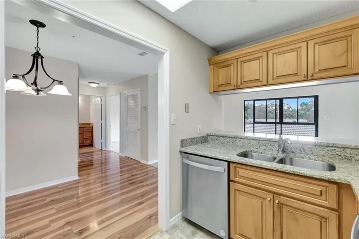 900  Arbor Lake  DR, Naples, FL 34110