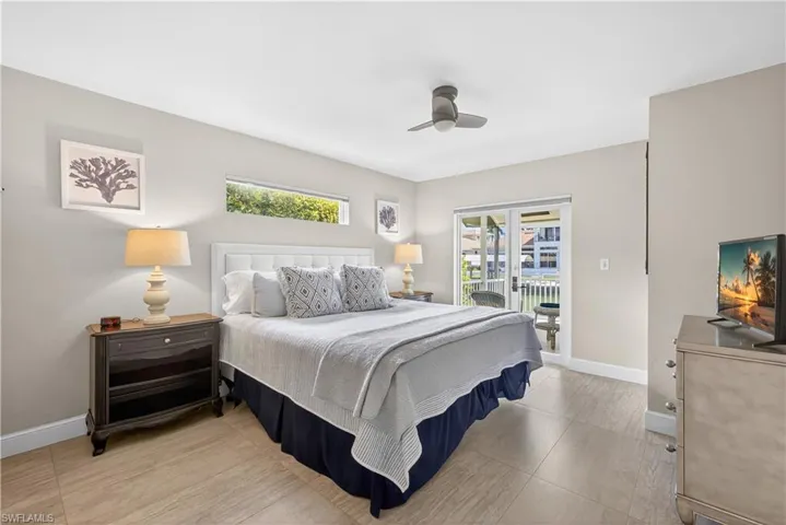 240 Channel Dr, Naples, Florida 34108