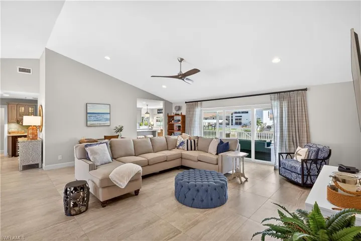 240 Channel Dr, Naples, Florida 34108