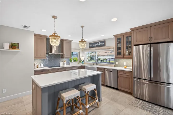 240 Channel Dr, Naples, Florida 34108