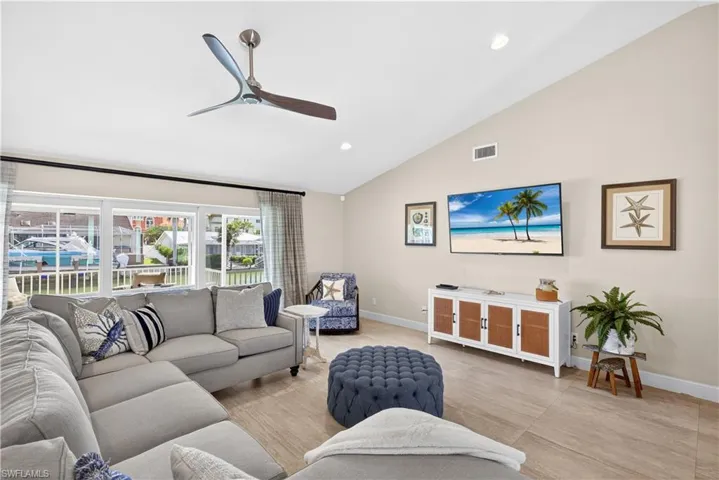 240 Channel Dr, Naples, Florida 34108