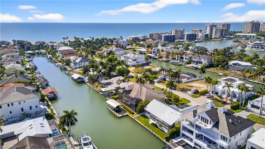 240 Channel Dr, Naples, Florida 34108