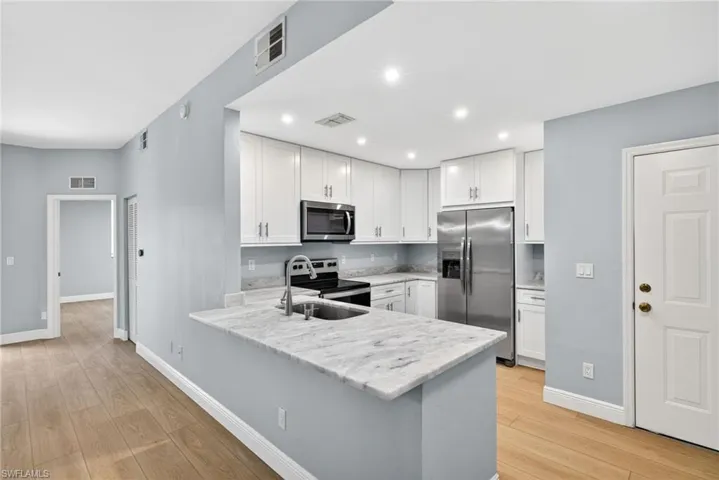 4109 Bellasol Cir 1113, Fort Myers, Florida 33916