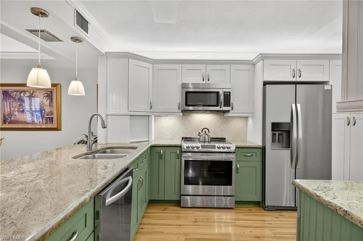 200 Periwinkle Way 232, Sanibel, Florida 33957
