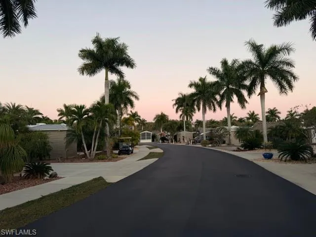 10212 Yellowtop Trl, Fort Myers, Florida 33905
