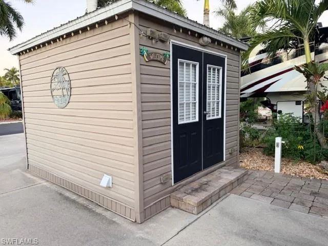 10212 Yellowtop Trl, Fort Myers, Florida 33905