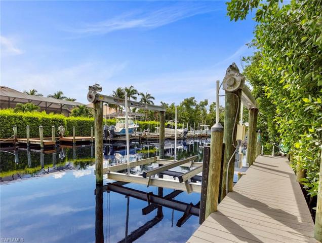 Trex Dock, 14k lb Boat Lift, Kayak launcher