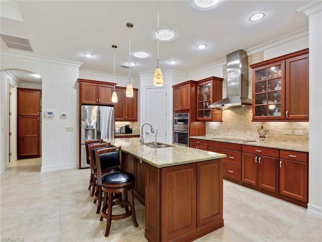 Wood cabinets, granite counters