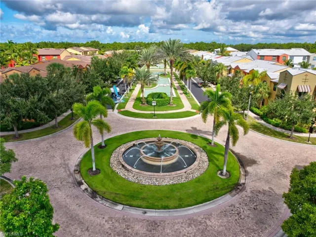 9066  Albion N LN, Naples, FL 34113