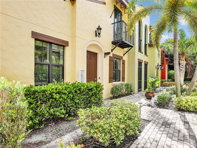 9066  Albion N LN, Naples, FL 34113