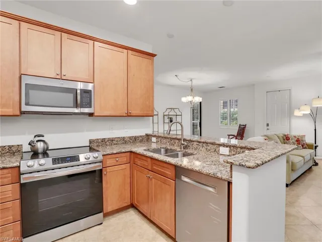 9066  Albion N LN, Naples, FL 34113