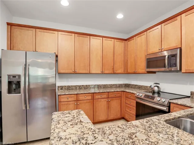 9066  Albion N LN, Naples, FL 34113