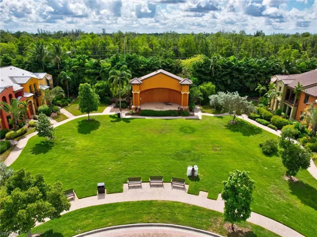 9066  Albion N LN, Naples, FL 34113