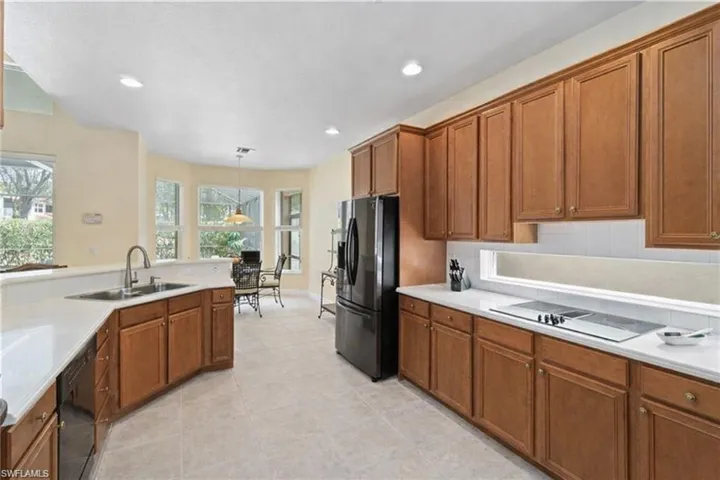 4832 Cerromar Dr, Naples, Florida 34112