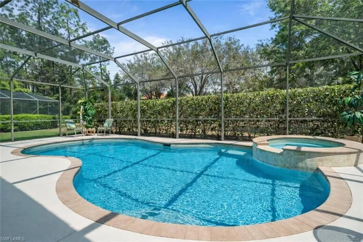 4832 Cerromar Dr, Naples, Florida 34112