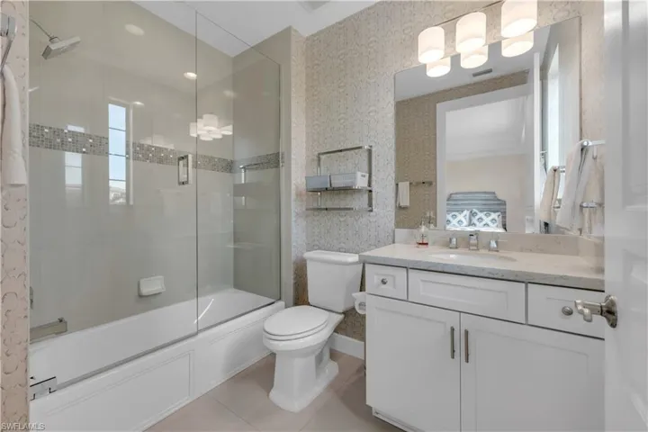 Suite 2 Bath