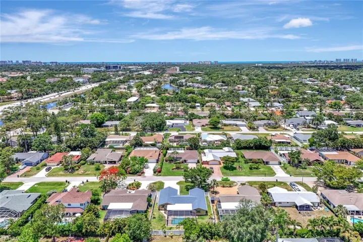 124  Flame Vine  DR, Naples, FL 34110