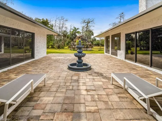 courtyard area faces South for those looking for their daily dose of vitamin D