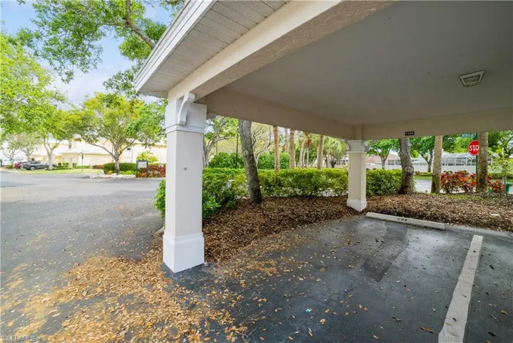 1101  Sweetwater  LN, Naples, FL 34110