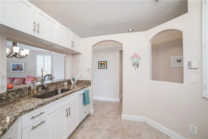 1101  Sweetwater  LN, Naples, FL 34110