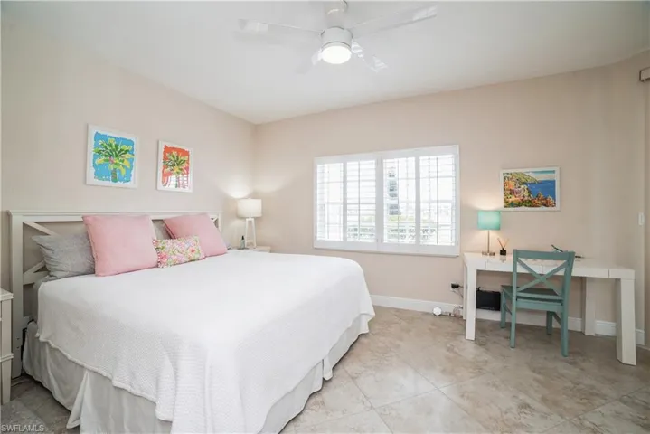 1101  Sweetwater  LN, Naples, FL 34110