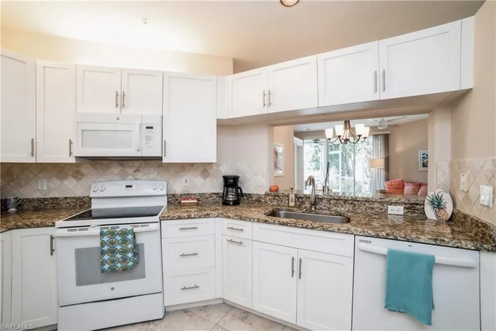 1101  Sweetwater  LN, Naples, FL 34110