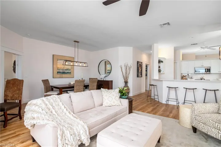 3280  Crown Pointe  BLVD, Naples, FL 34112