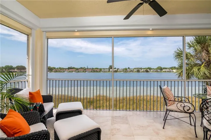 3280  Crown Pointe  BLVD, Naples, FL 34112